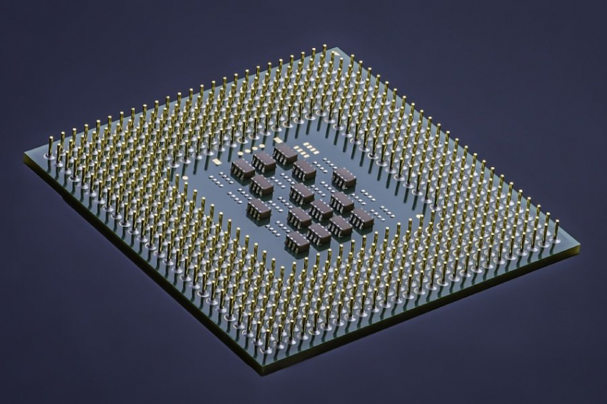 Топовые ИИ-чипы Nvidia нелегально продаются в Китае