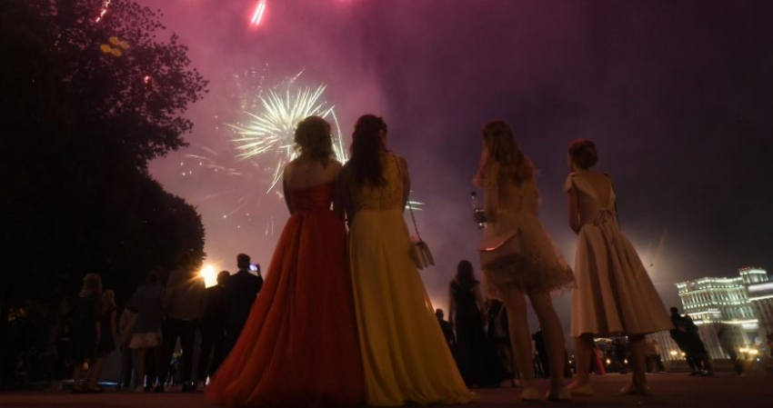 Программа мероприятий на выпускной 24 июня 2023 года: кто выступит для школьников