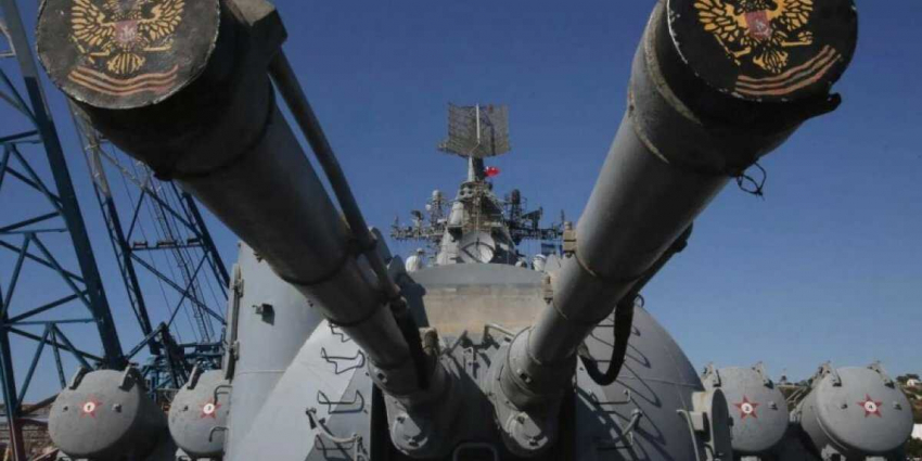 Действия Украинских военных дают России возможность разобраться с кораблём США