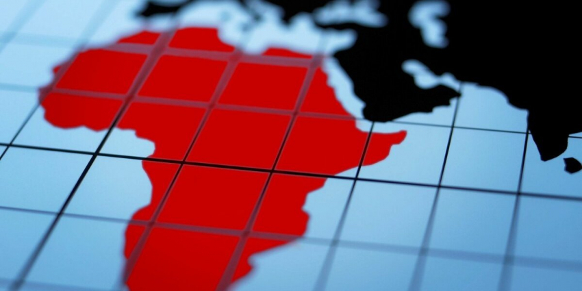 Битва за Африку: США шантажируют континент