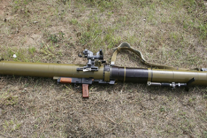 В Хабаровском крае мужчина на рыбалке выловил из Амура противотанковый гранатомет «Аглень»