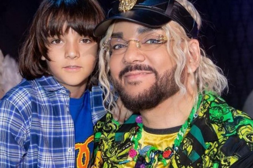 Киркоров подарил сыну Мартину игровой компьютер в честь его 11-летия