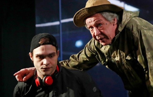 Сын Михаила Ефремова выпал из окна квартиры в Москве: подробности на сегодня, 1 июля