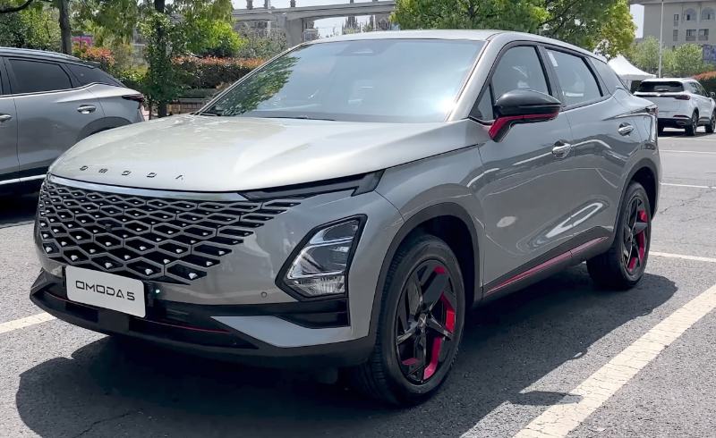 В Казахстане кроссоверы Omoda C5 продают дешевле, чем в России