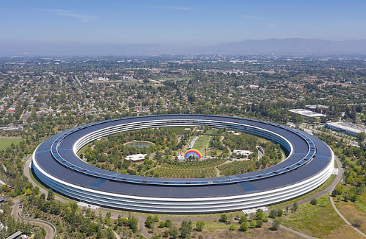 Apple сократит объемы выпуска AR-гарнитуры Vision Pro из-за сложности производства