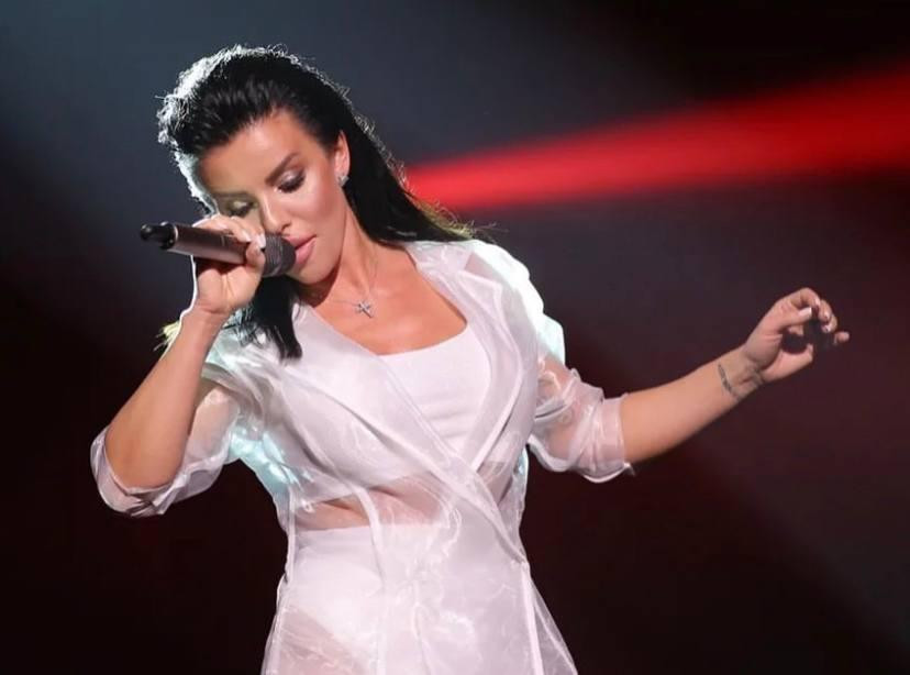 Юлия Волкова показала моменты с празднования выпускного ее дочери