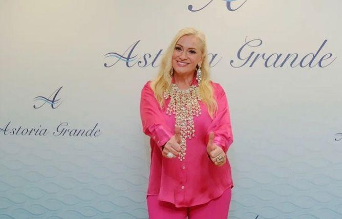 Наталия Гулькина уличила Пугачеву в боязни женской конкуренции