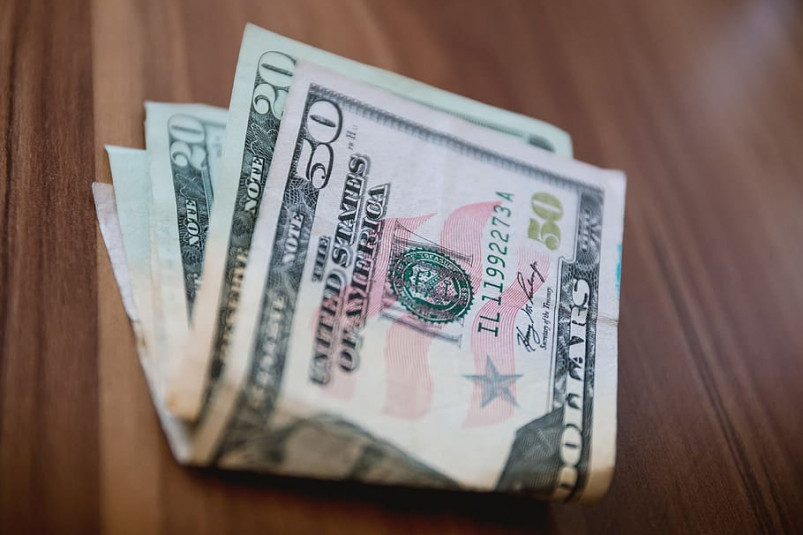 Доллар снова идет вверх: что сейчас происходит с курсом
