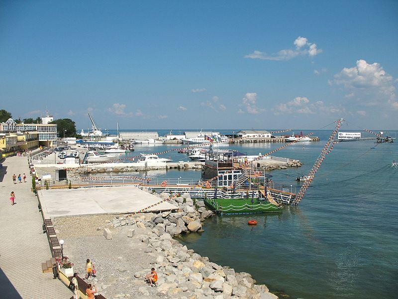 Анапа буквально «трещит по швам» от наплыва туристов