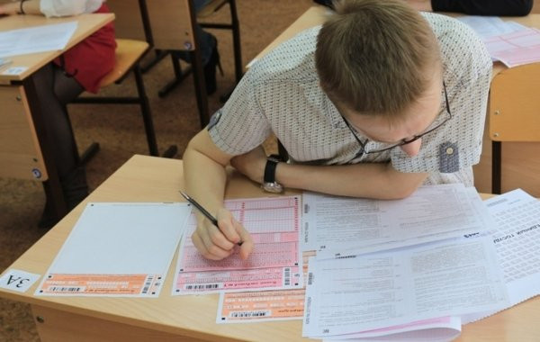 В России активизировались дискуссии об отмене ЕГЭ: стало известно мнение большинства россиян