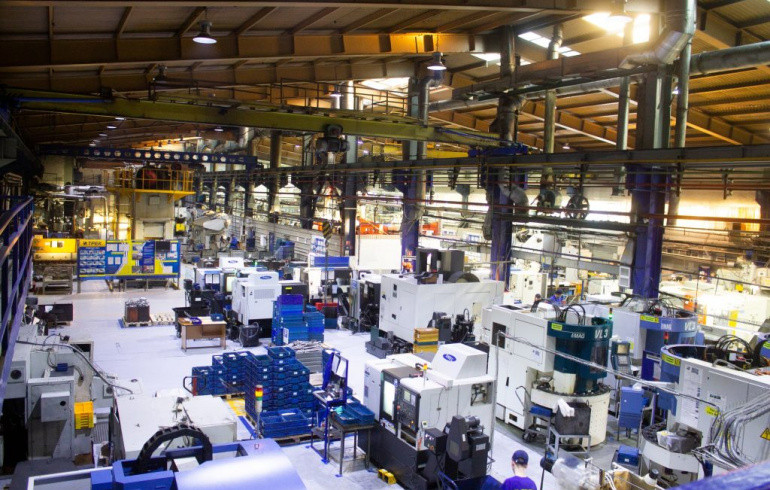 Сбер и миасское ПО «Трек» реализуют цифровую трансформацию производства на основе российских ИТ