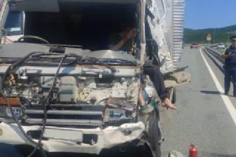 Новые детали “жуткого” массового ДТП с 6 авто во Владивостоке – снимки