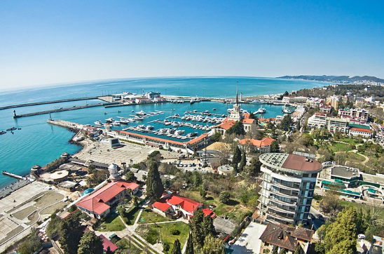 В Сочи готовятся к рекордно длинному курортному сезону