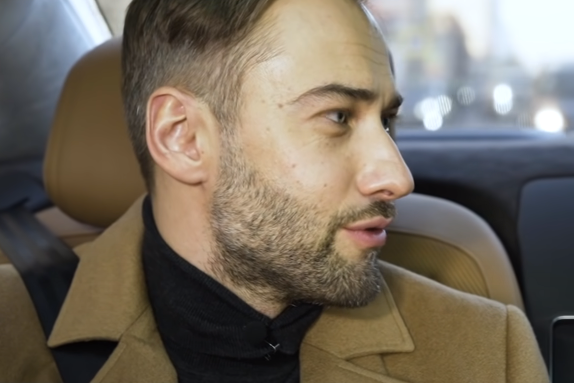 Психологи помогли Дмитрию Шепелеву справиться с уходом Жанны Фриске