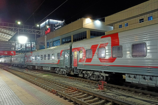 «Рен-ТВ»: 14 детей из Макеевки бросили на вокзале в Ростове-на-Дону