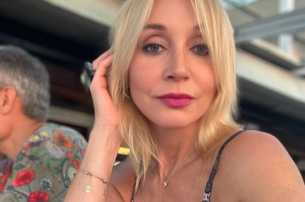 Кристина Орбакайте опубликовала фото в купальнике из Италии