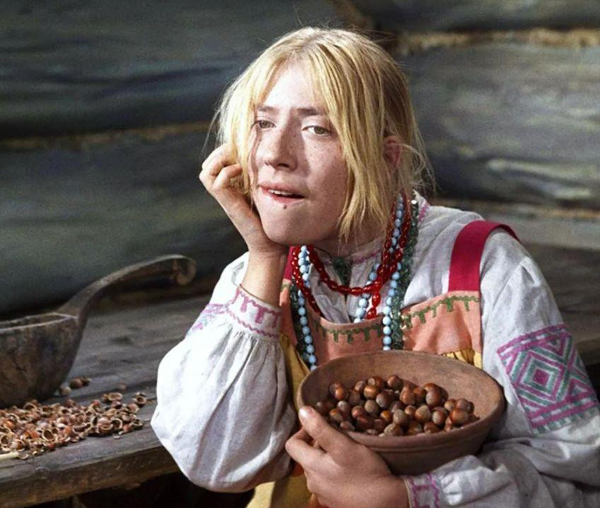 Съемки в сказке «Морозко» требовали от Чуриковой не только таланта, но и крепких зубов