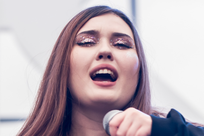 Концерт певицы Dead Blonde запланирован в историческом центре Санкт-Петербурга