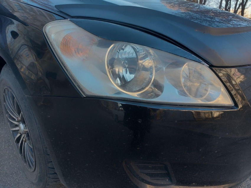 Эксперты "За рулем" перечислили способы очистить автомобиль от летних загрязнений