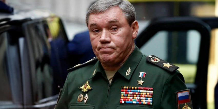 Где Начальник Генштаба? — спрашивал Пригожин. Герасимов исчезает из ЮВО и покидает Ростов