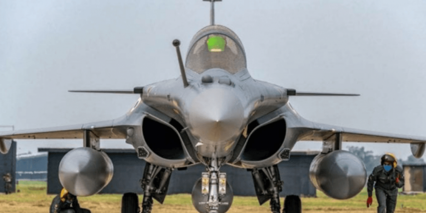 Политическая бомба для Моди: скандал с закупками французских истребителей Rafale