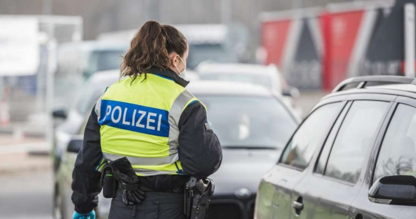 Обезумели от русофобии: в Германии начали изымать машины россиян