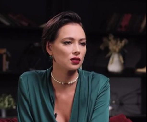 Актриса Самбурская заявила, что не будет есть тараканов в реалити-шоу