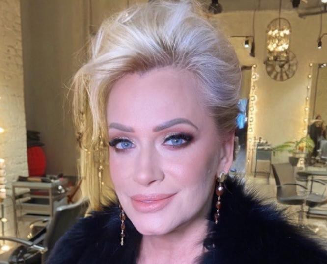 Гулькина на отдыхе упала с 10-этажной высоты и получила серьёзную травму лица