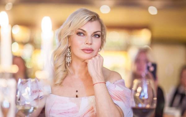 Певица Лада Дэнс после ДТП попала в больницу в тяжелом состоянии: подробности 06.08.2023