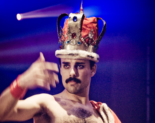 Расческу для усов фронтмена Queen Фредди Меркьюри продадут с аукциона