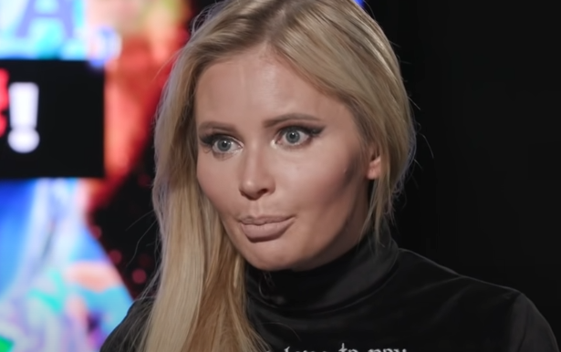 Дана Борисова подралась в гримерке с помощником из-за денег