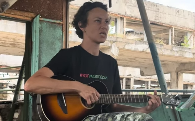 Юлия Чичерина считает, что покинувшие Россию артисты распространяют российскую культуру