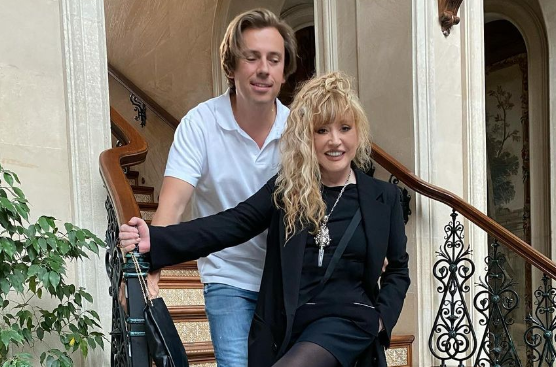 Максим Галкин поделился редким фото с Пугачевой и детьми из Израиля