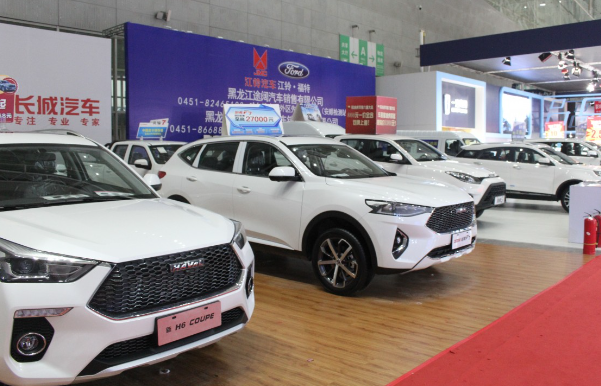 Эксперт Моржаретто рассказал, на какие автомобили могут пересесть российские чиновники после ультиматума Путина