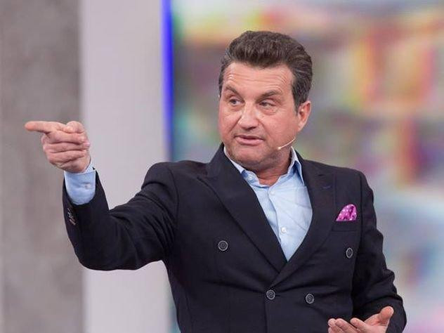 Кушанашвили заявил, что Собчак возьмет интервью у смолинского маньяка за 50 000 рублей