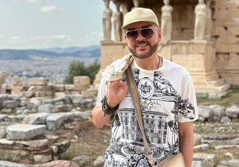 Певец Филипп Киркоров признался, что ему не хватает мамы