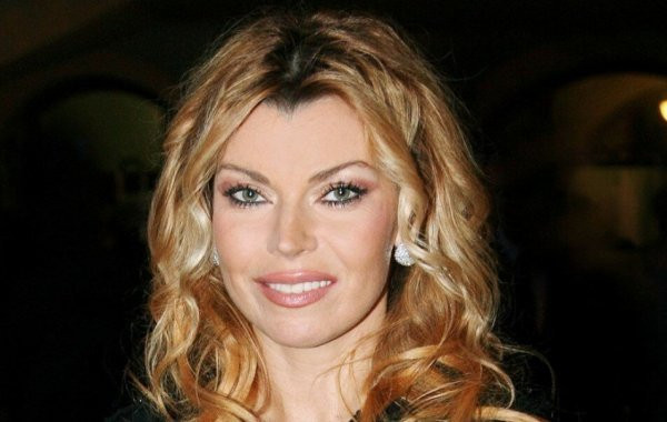 Свежие новости о состоянии здоровья певицы Лады Дэнс: информация на сегодня, 11 августа