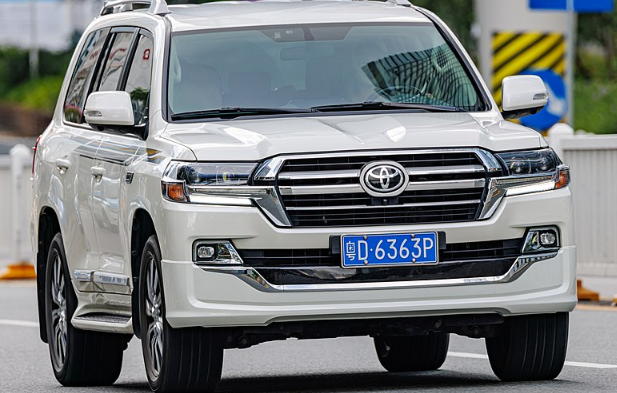 В Toyota задумались о будущем модели Land Cruiser