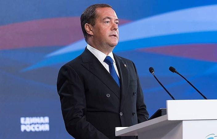 Зампред Совбеза РФ Медведев рассказал анекдот о вступлении Финляндии в НАТО