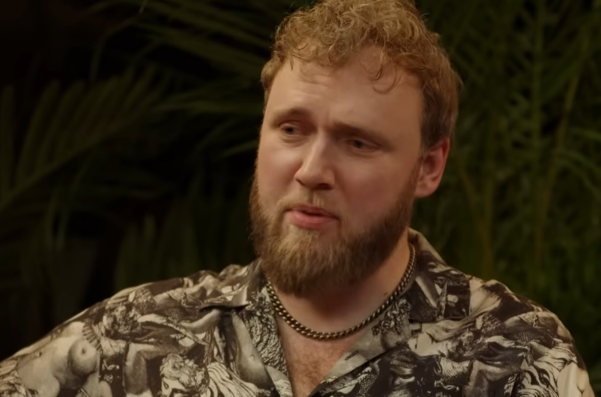 Илья Макаров назвал причины провального выпуска «ЧБД» с Гариком Мартиросяном