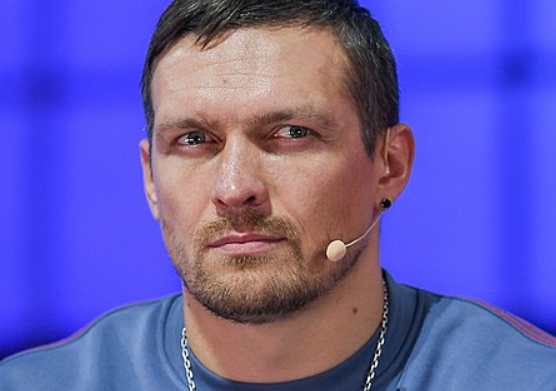 Александр Усик заявил, что может боксировать бес шорт после победы над Дюбуа