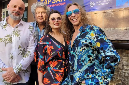 Стало известно, кто из звезд поругался с родными после начала СВО