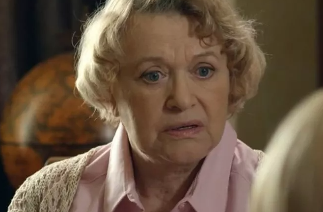 Валентина Талызина ответила Ширвиндту, который назвал ее «полоумной старухой»