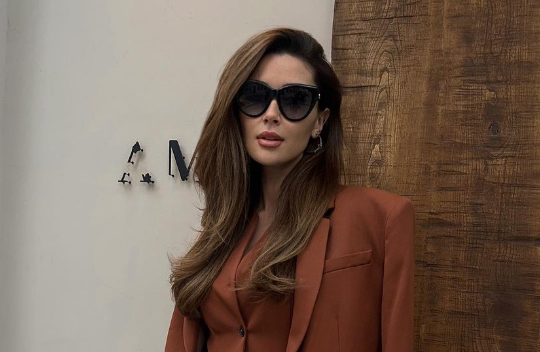 Дочь тяжелобольной Анастасии Заворотнюк отметила в Москве 80-летие бабушки