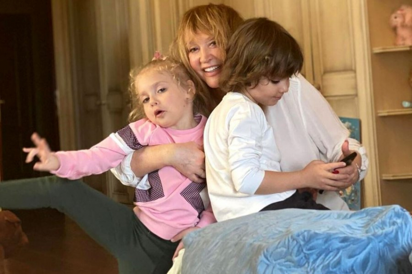 Пугачеву шокировали играми детей