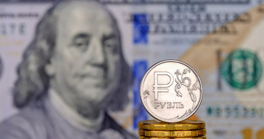 Сокращение оттока средств, исламский банкинг и курс валют: новости на 8 августа 2023 года