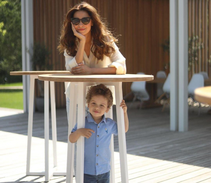 Равшана Куркова поделилась редкими снимками 3-летнего сына Гаспара