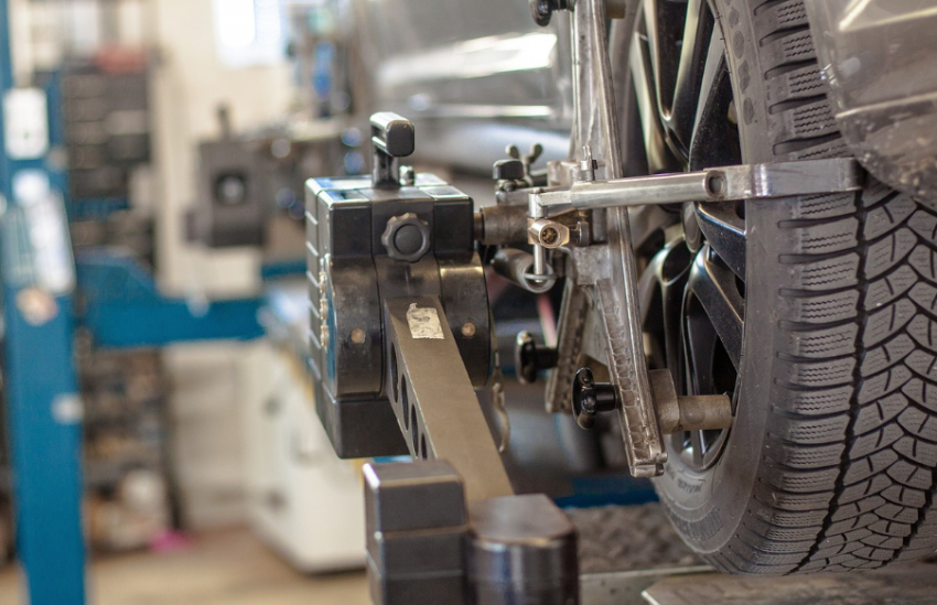 Дилеры заявили об отсутствии проблем с ремонтом после отключения ПО Mercedes и BMW