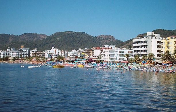 Турецкий отель оштрафовал туриста, который порезался в ванной своего номера