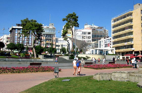 Неадекватный российский турист под наркотиками задержан в Анталье